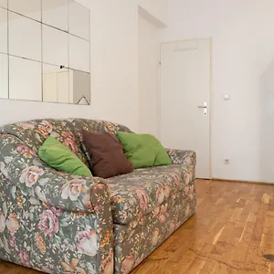 Lovely 3br Shared Apart - Perfect For Longstays In Lockdown Апартаменты