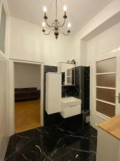 Herrenhaus Hoeniger Flughafen 11Min/Wienmitte 12Min Apartment Vienna