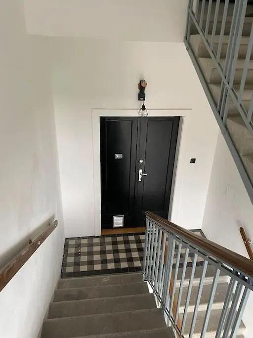 Herrenhaus Hoeniger Flughafen 11Min/Wienmitte 12Min 0*, Vienna Austria