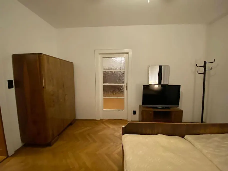 Herrenhaus Hoeniger Flughafen 11Min/Wienmitte 12Min